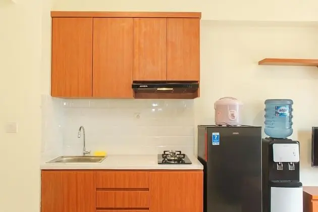 Nice and Comfort 2BR at Meikarta Apartment - Mutfak
