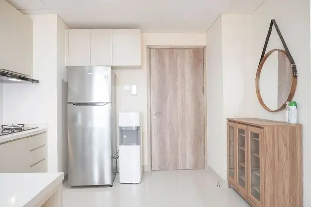 Nice And Comfort 2Br At Pejaten Park Apartment - Mutfak