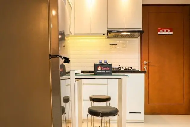 Nice And Comfy 2Br Apartment At Royal Olive Residence - Oda Düzeni