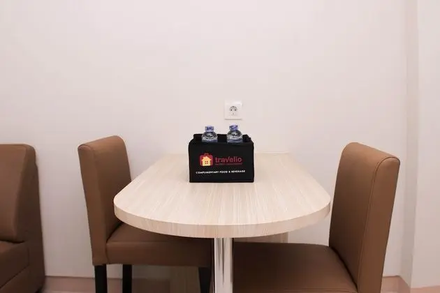Nice And Comfy 2Br Springlake Apartment Near Summarecon Bekasi - İç Mekan