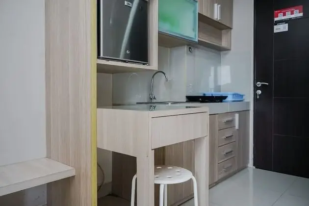Nice And Cozy Studio Apartment At Atria Gading Serpong Residence - Mutfak
