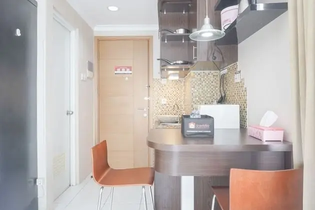 Nice And Cozy Studio At Signature Park Tebet Apartment - Oda Düzeni