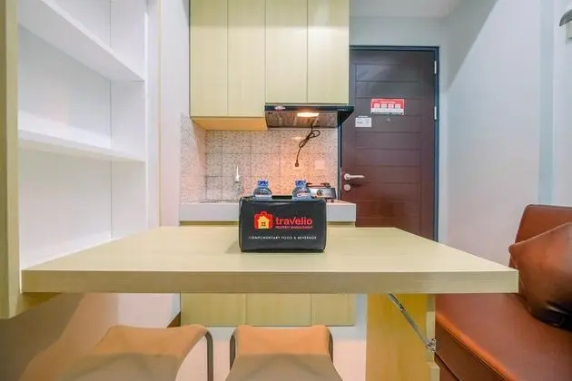 Nice And Elegant 1Br At Royal Heights Apartment - İç Mekan