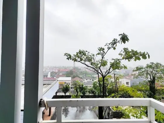 Nice And Elegant Studio At Vida View Makassar Apartment