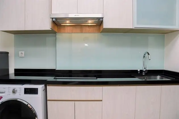 Nice and Fancy Studio at Menteng Park Apartment - Mutfak