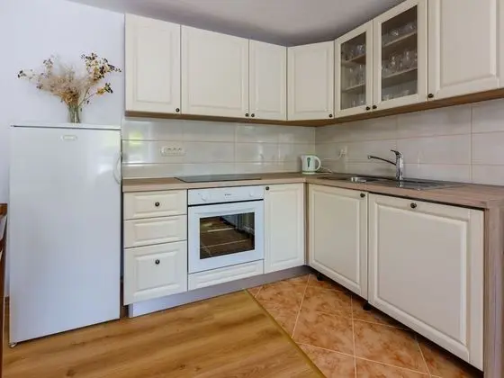 Nice Holiday Home in Drivenik With Terrace - Mutfak