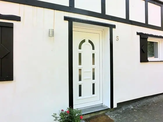 Nice Holiday Home in Schmallenberg-oberkirchen With Terrace - Lobi