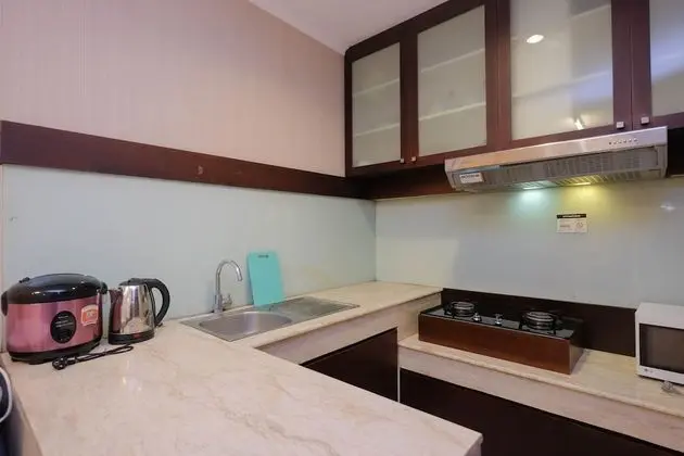 Nice and Homey 2BR Apartment at FX Residence - Mutfak