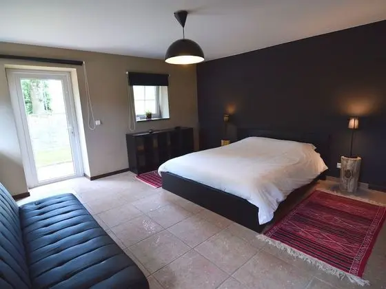 Nice House With Swimming Pool, Pleasantly Renovated - Oda