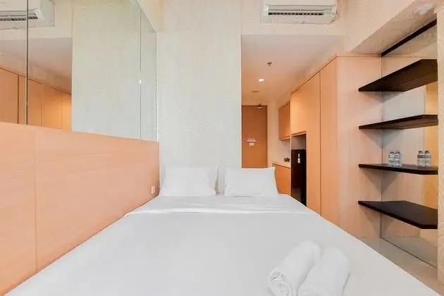 Nice And Modern Studio At Tree Park City Cikokol Apartment - Oda