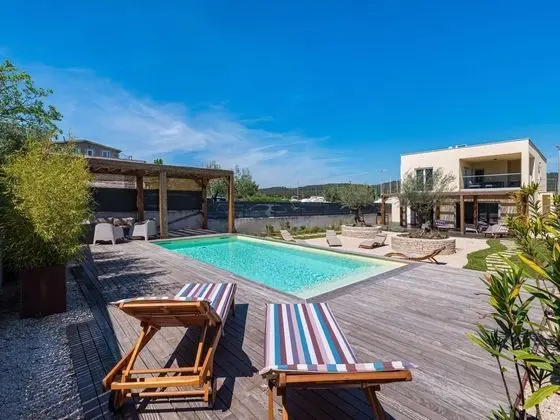 Nice Villa With Private Pool, Fenced Garden, Roofed Terrace, Near the Beach - Öne Çıkan Resim