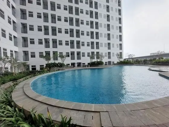 Nice And Simple Studio Room At Serpong Garden Apartment - Havuz