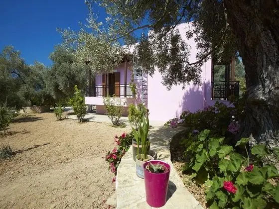 Nice Villa on Small, Beautiful Complex of 3 Villas, Communal Pool, NW Coast