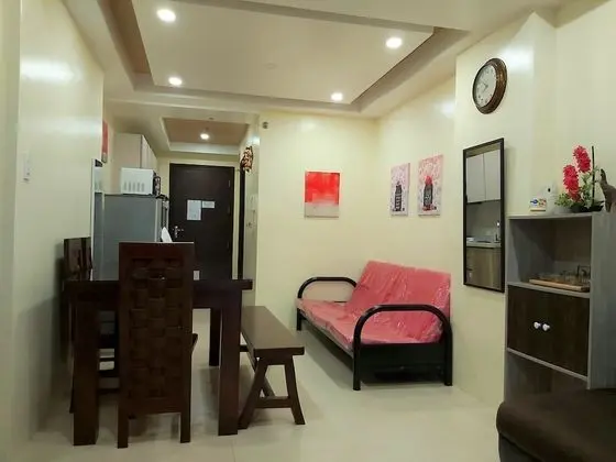 Nice & Spacious Inn at Megatower II - Lobi