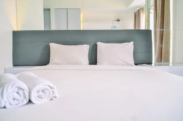 Nice and Spacious Studio at Casa De Parco Apartment - Oda