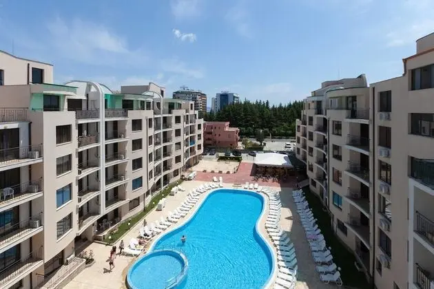 Nice Studio with Kitchenette in Avalon Complex