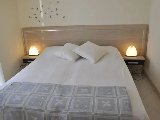 Nicely Decorated Holiday Home With Swimming Pool in Lazise - Oda