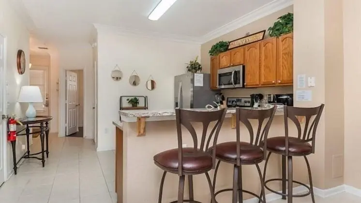 Nicely Updated 3 Bedroom 3 Bath Townhome Near Disney - Mutfak