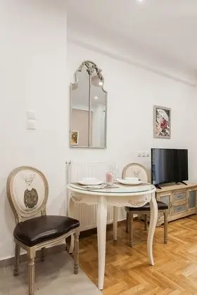 Nicholas Point Apartments and Rooms - İç Mekan