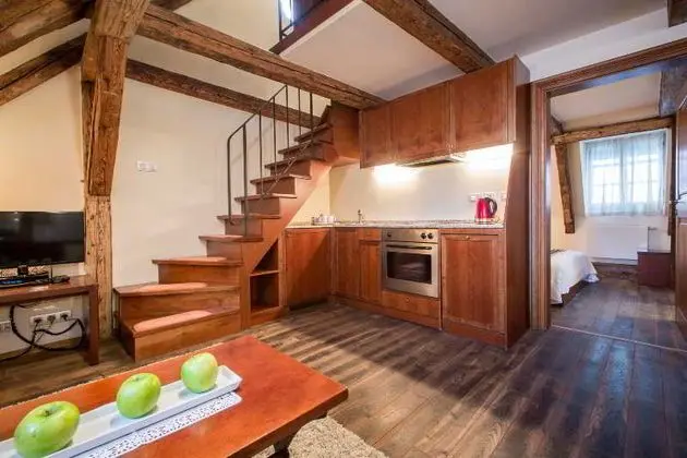 The Nicholas Hotel Residence - Oda
