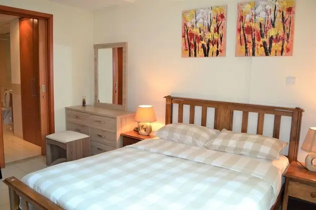 (Nickname Oasis) Spacious 1BR Apt. w/ terrace and pool view - Oda