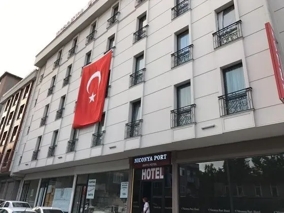 Niconya Port Suite & Hotel