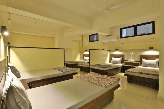 NIGHT-HALT Dormitory
