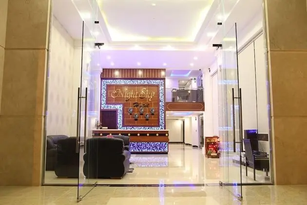 Night Sky Hotel - Lobi