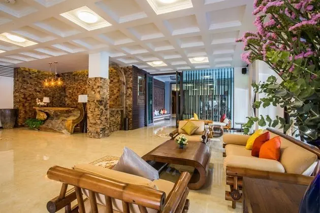 NIGHTBAZAAR INN HOTEL - Lobi