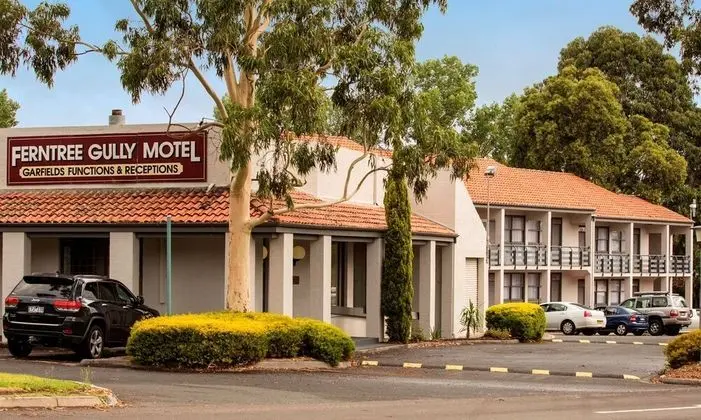 Nightcap at Ferntree Gully Hotel Motel