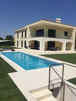Villa Nika