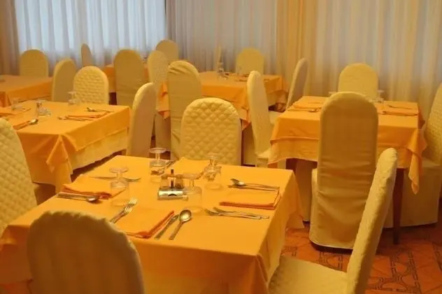Hotel Nike - Yerinde Yemek