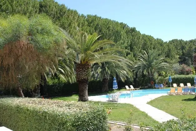 Niki Hotel Apartments - Dış Mekan