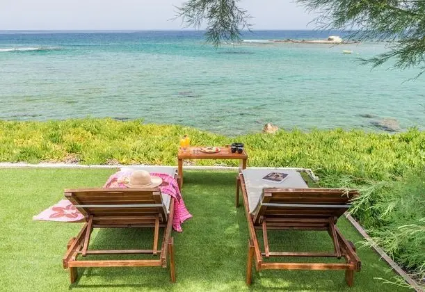 Niki Savvas Studio & Suites