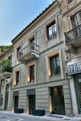 Nikiou Suites