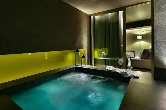 Nikiou Suites - Havuz