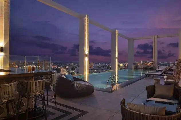 Hotel Nikko Amata City Chonburi - Havuz