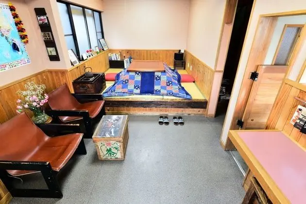 Nikko Guesthouse Sumica - Hostel - Lobi