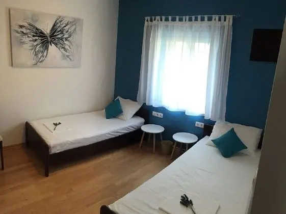 Nikola M - 2 Bedrooms - A4 - Oda