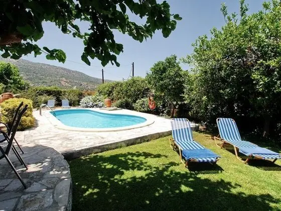 Villa Nikoletta Cretan Country Life Dressed up for Best - Oda