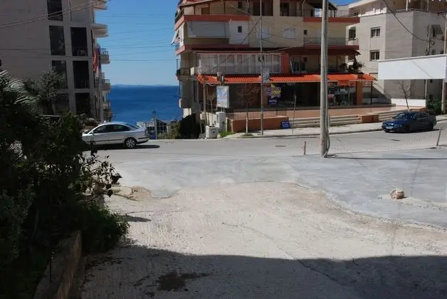 Nikos Hotel and Apartments - Dış Mekan
