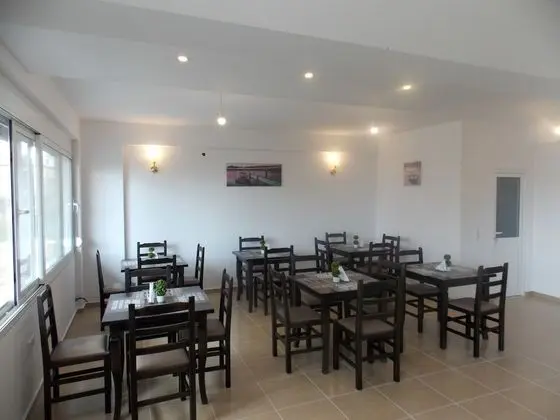 Nikos Hotel and Apartments - İç Mekan