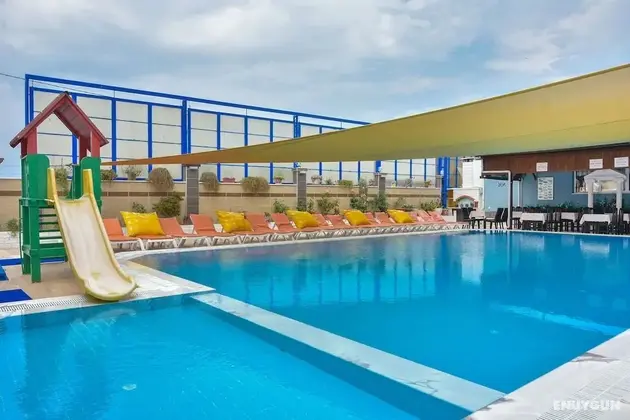 Nil Hotel