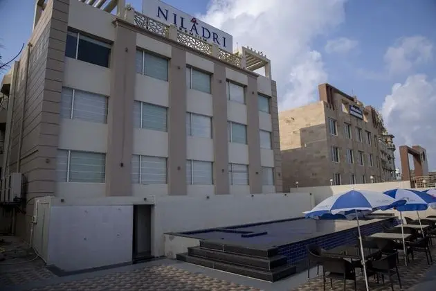Hotel Niladri Premium - Dış Mekan