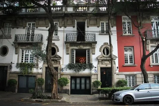 Nima Local House Hotel