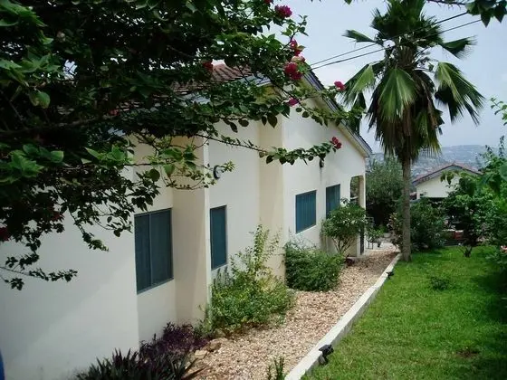 Nimohs Holiday Home, Mccarthy Hill-accra, Ghana, Acs