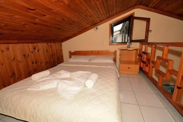 Nina Apartments - Oda