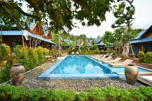The Nine Thipthara Klongson Resort - Havuz