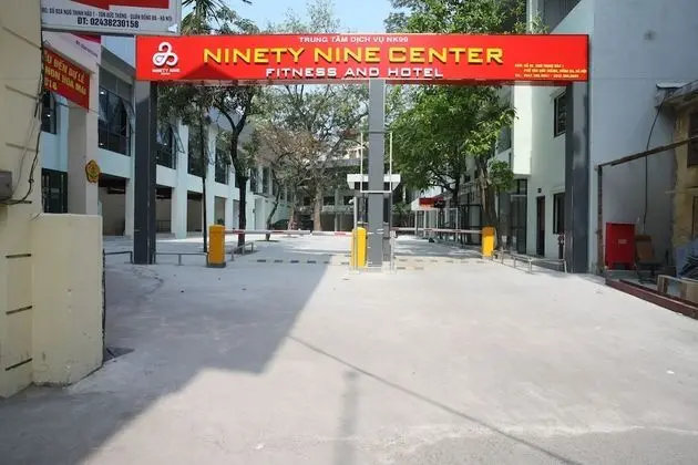 Ninety Nine Center - Dış Mekan