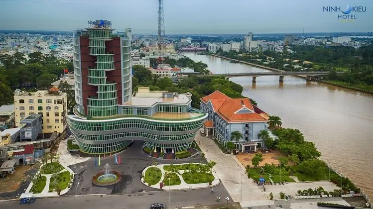 Ninh Kieu Riverside Hotel - Dış Mekan
